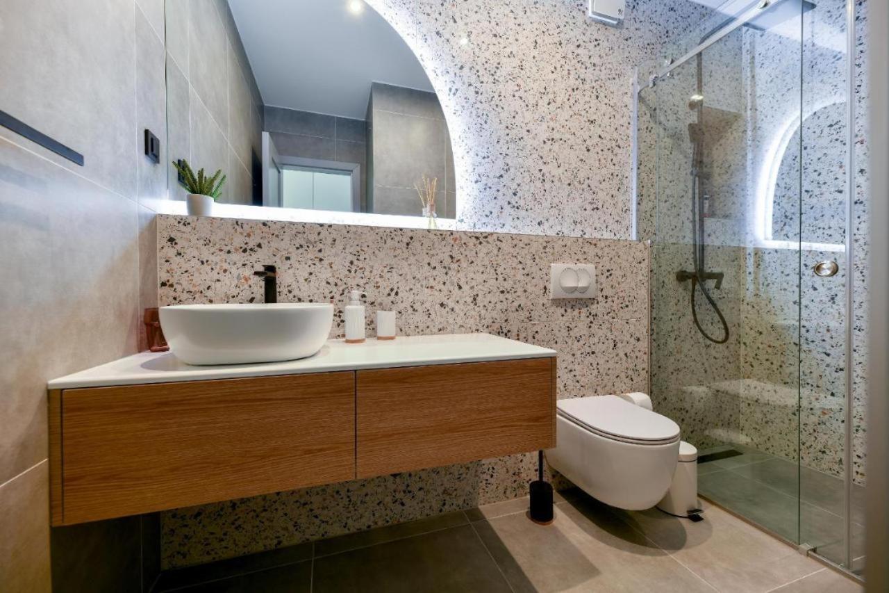 Maris Accommodation By Belmont Realty Задар Екстериор снимка